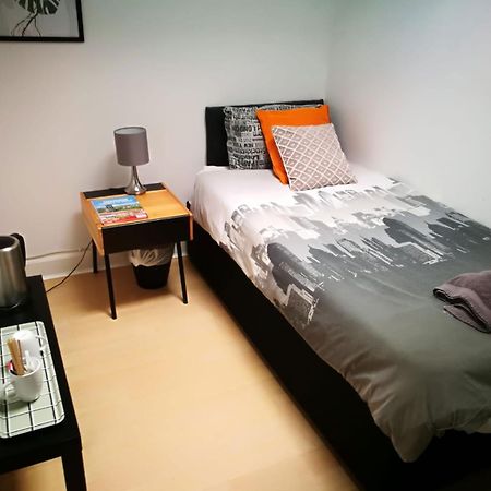 The Kingsview Townhouse - Boutique Hostel 에든버러 외부 사진