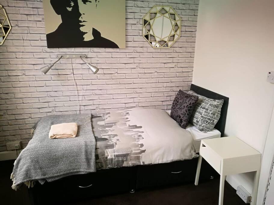 The Kingsview Townhouse - Boutique Hostel 에든버러 외부 사진
