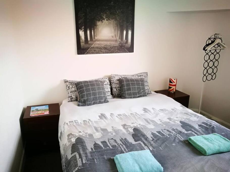 The Kingsview Townhouse - Boutique Hostel 에든버러 외부 사진