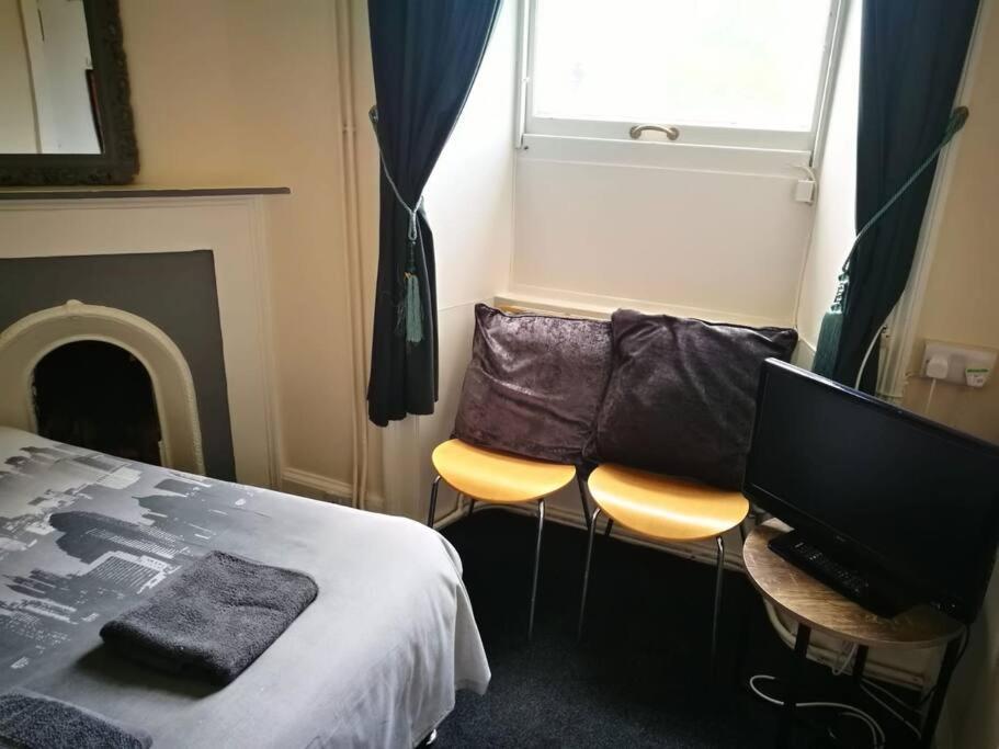 The Kingsview Townhouse - Boutique Hostel 에든버러 외부 사진