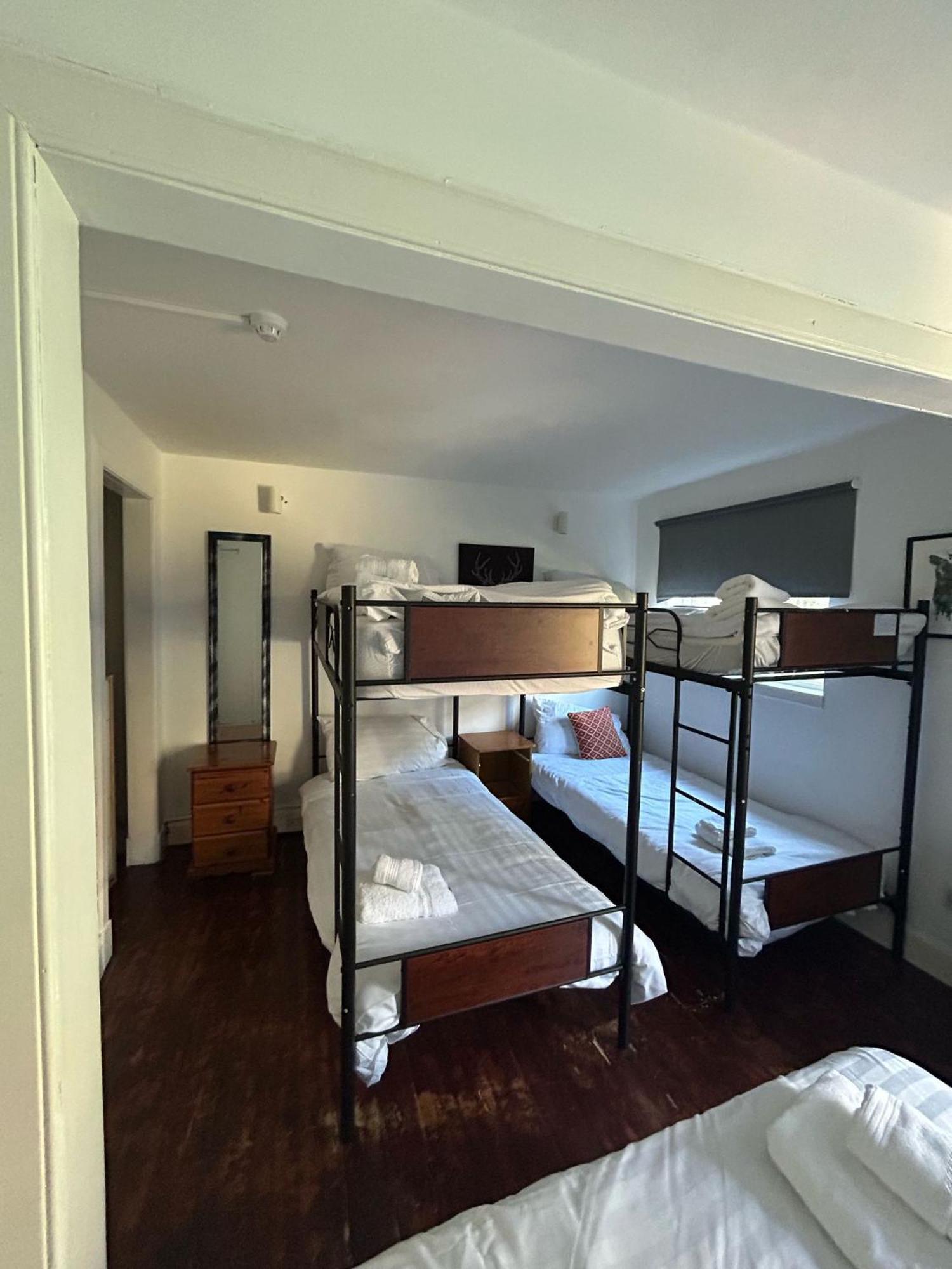 The Kingsview Townhouse - Boutique Hostel 에든버러 외부 사진